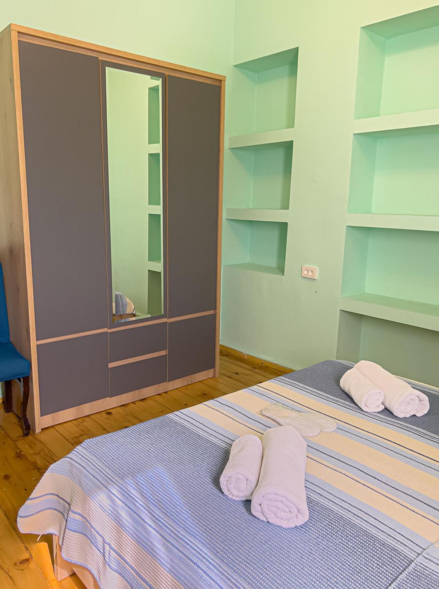 Apartment Deme Кутаиси Экстерьер фото
